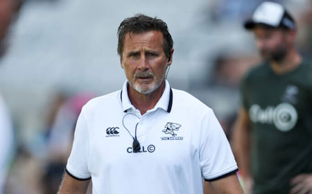 Robert Du Preez no será más el head coach de Sharks