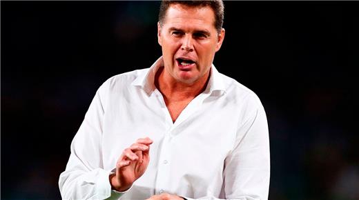 Rassie Erasmus: “Quiero que los forwards y los backs jueguen con la misma intensidad los 80 minutos”