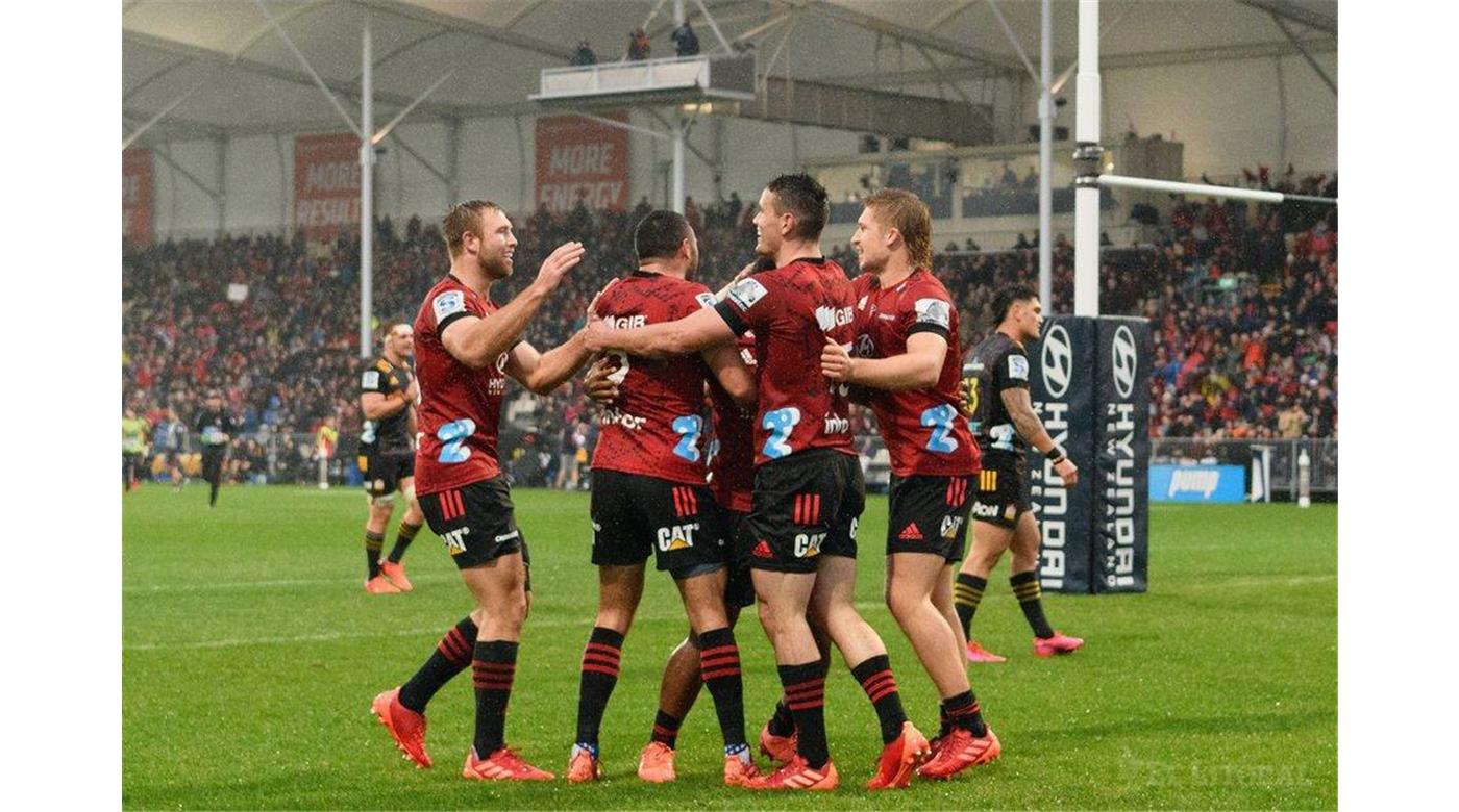 Crusaders demostró por qué es el gran candidato al título