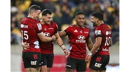 Crusaders, sin jugar, quedó a un paso del título 