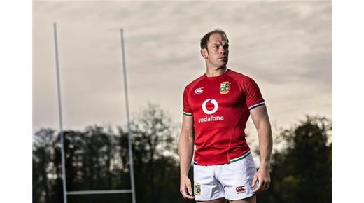 Llegó el día dónde se conoció el equipo de 36 jugadores que estará enfrentando a Sudáfrica y el cual tendrá al capitán de Gales, Alun Wyn Jones, llevando la cinta. 