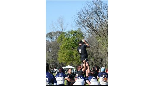 Floresta le ganó a Sociedad Hebraica y sigue en la punta