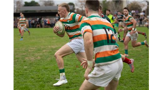 EL CAMPEÓN HURLING VOLVIÓ A LA VICTORIA AL VENCER A SAN CARLOS