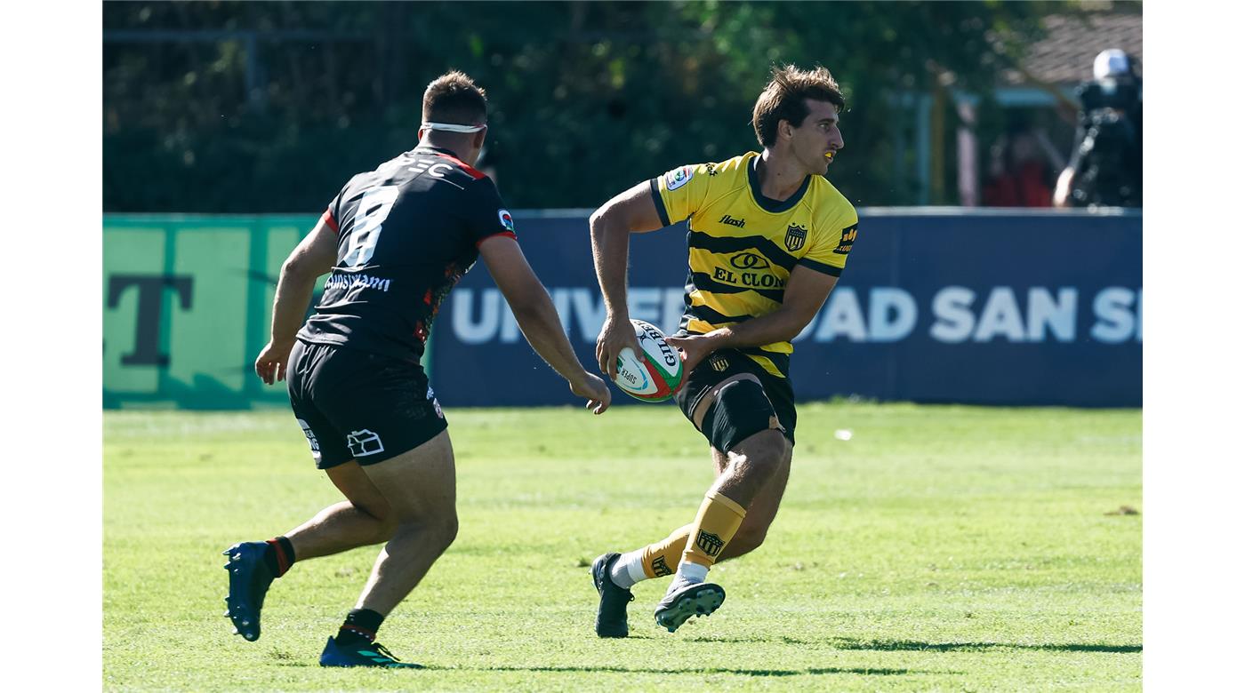 PEÑAROL SE LLEVÓ LA VICTORIA DE SU VISITA A SELKNAM EN UN PARTIDO VIBRANTE