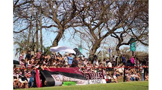  LOS MOLINOS GOLEÓ EN EL DEBUT A SAN MIGUEL 