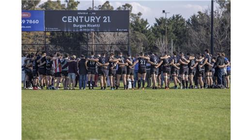 UNIVERSITARIO DE LA PLATA EMPATÓ CON SAN ANDRÉS Y ALCANZÓ LA CIMA 