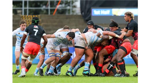 LOS PUMITAS CONSIGUIERON UNA GOLEADA ANTE FIJI Y ESPERAN POR LA DEFINICIÓN 