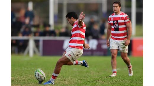 En una tarde sin tries en Manuel Gonnet, el duelo fue entre los dos pateadores. Siete penales de de Joaquín Díaz Luzzi Alumni contra cinco de Santino Di Lucca le dieron la victoria a Alumni ante La Plata por 21 a 15.
