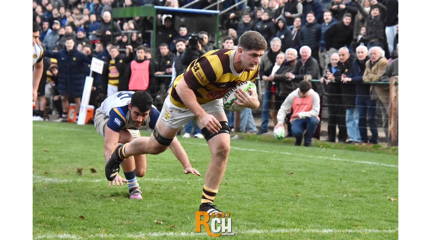 CON UN GRAN SEGUNDO TIEMPO, BELGRANO SE QUEDÓ CON EL CLÁSICO ANTE ALUMNI PARA SEGUIR SIENDO EL LÍDER  DEL TOP 12
