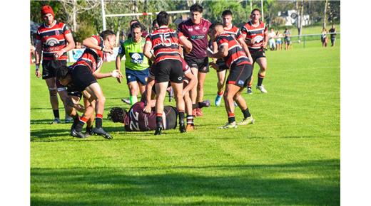 MONTE GRANDE DEJÓ ATRAS A LANÚS Y SE JUEGA LA MITAD DEL ASCENSO ANTE SAN CARLOS