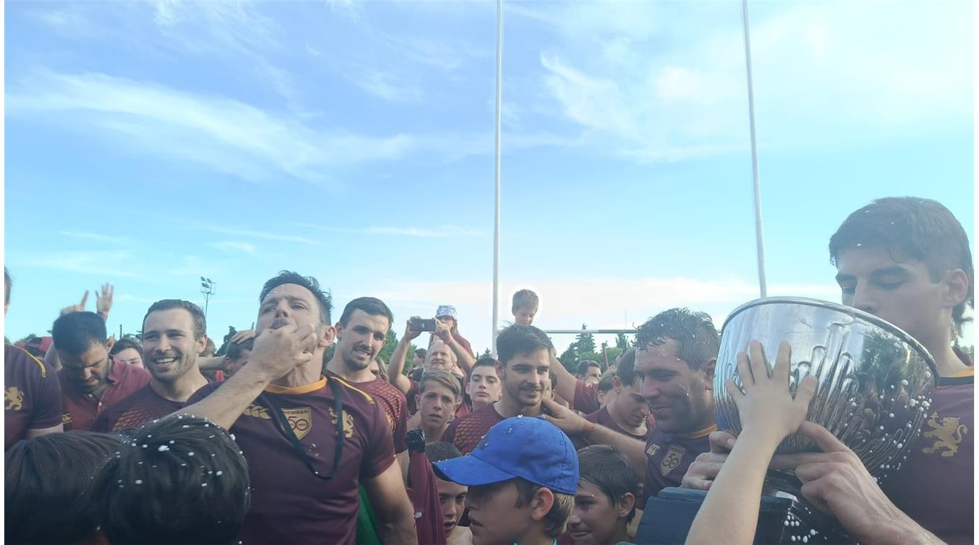 NEWMAN TAMBIÉN SE CORONÓ DEL NACIONAL DE CLUBES POR PRIMERA VEZ EN SU HISTORIA