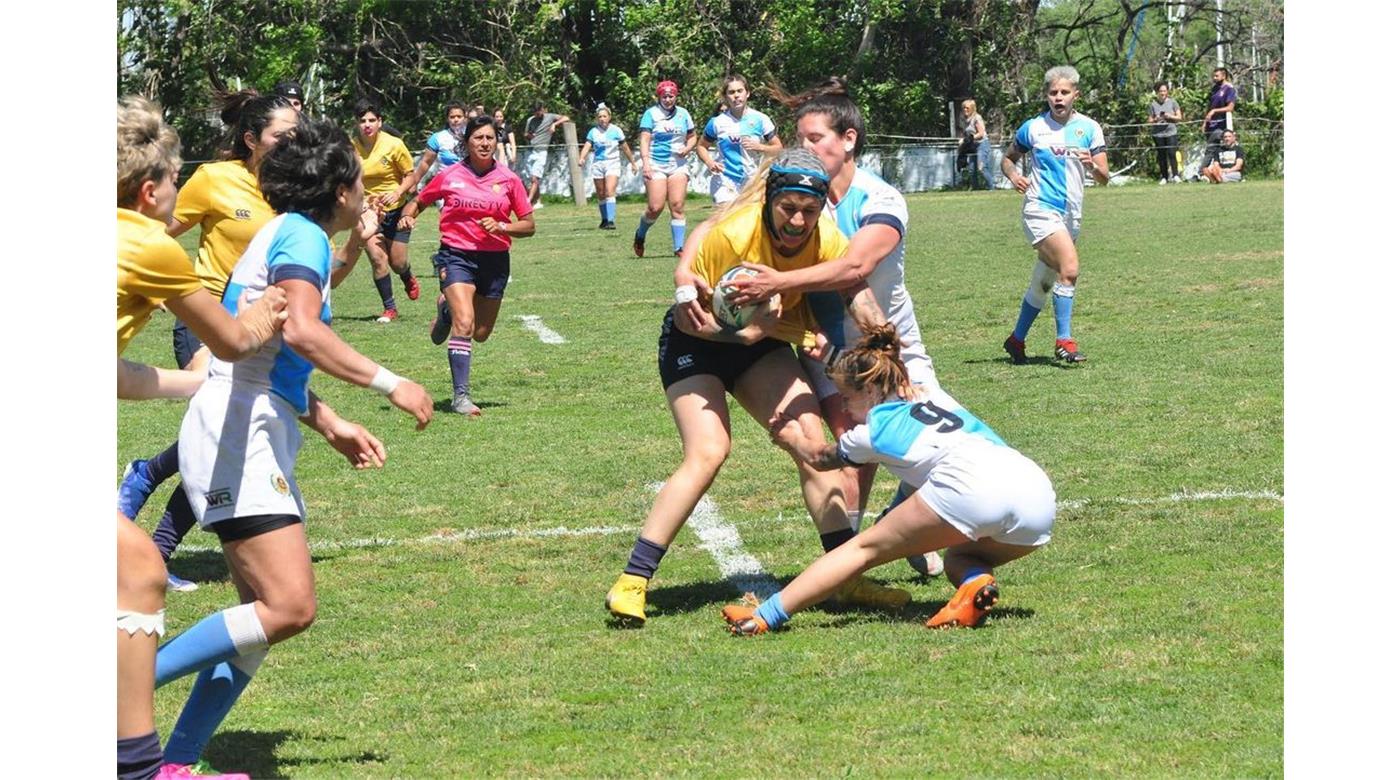 CENTRO NAVAL GANÓ UN PARTIDAZO EN LA PLATA Y SE SUBIÓ A LA CIMA 