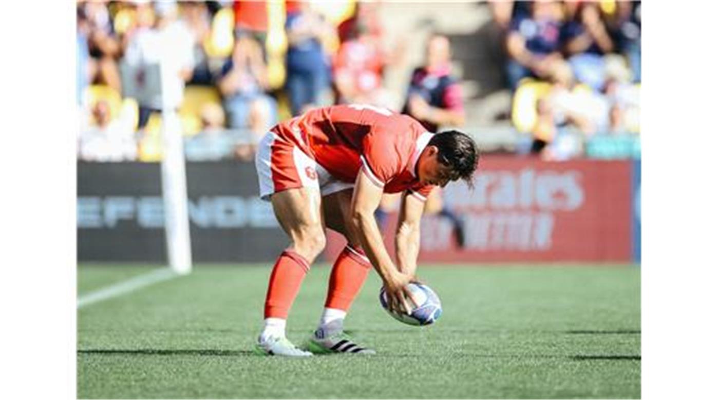 LOUIS REES-ZAMMIT RECIBIÓ OFERTAS DE TRES FRANQUICIAS DE LA NFL