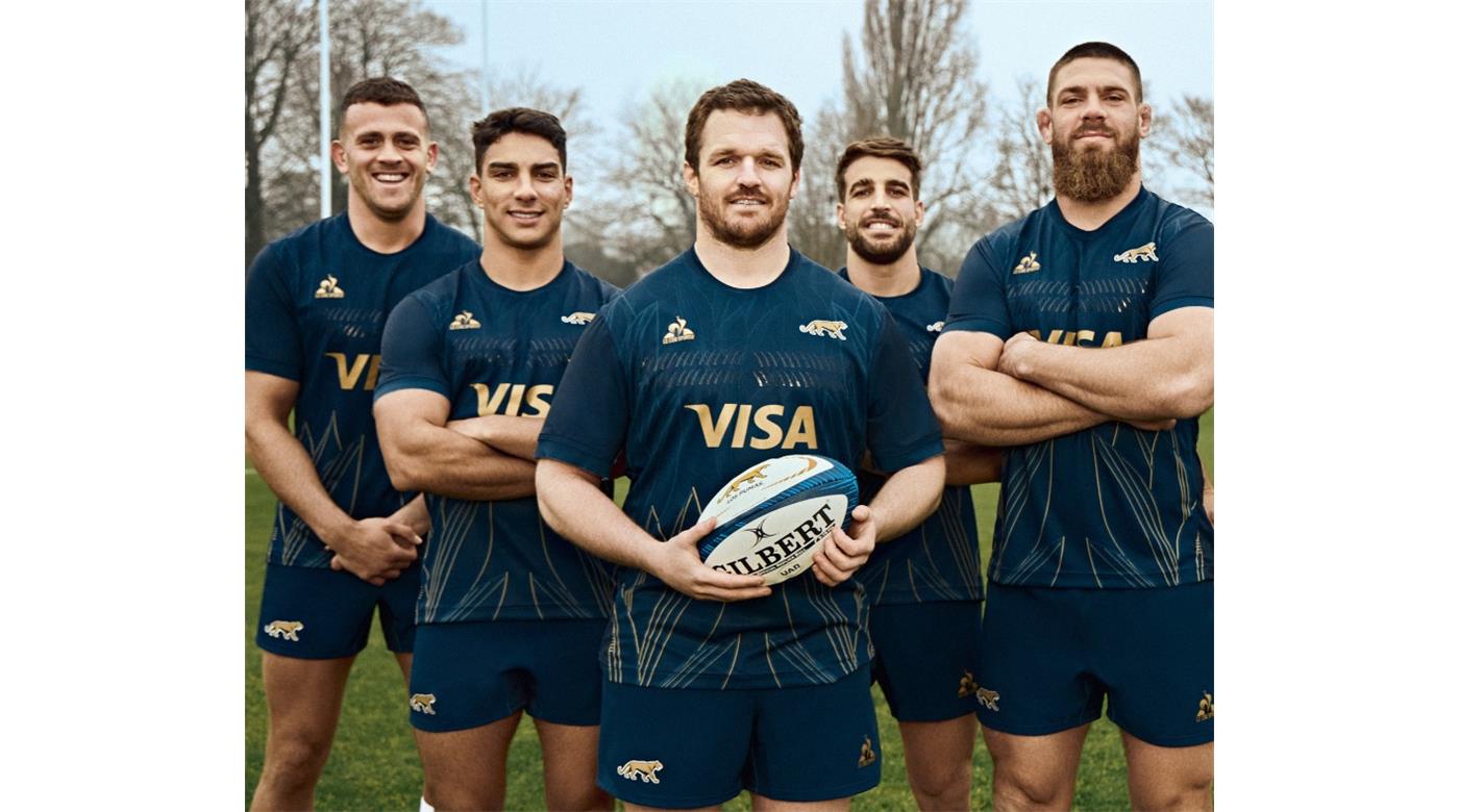 LE COQ SPORTIF Y LA UAR LANZAN LA NUEVA CAMISETA ALTERNATIVA DE LOS PUMAS