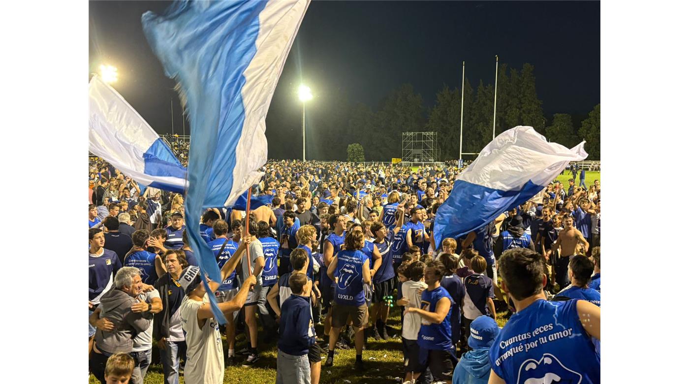 CHAMPAGNAT DIO EL GOLPE Y GANÓ EN LA ÚLTIMA PELOTA DEL PARTIDO PARA VOLVER AL TOP 14, DESCENDIÓ SAN LUIS 