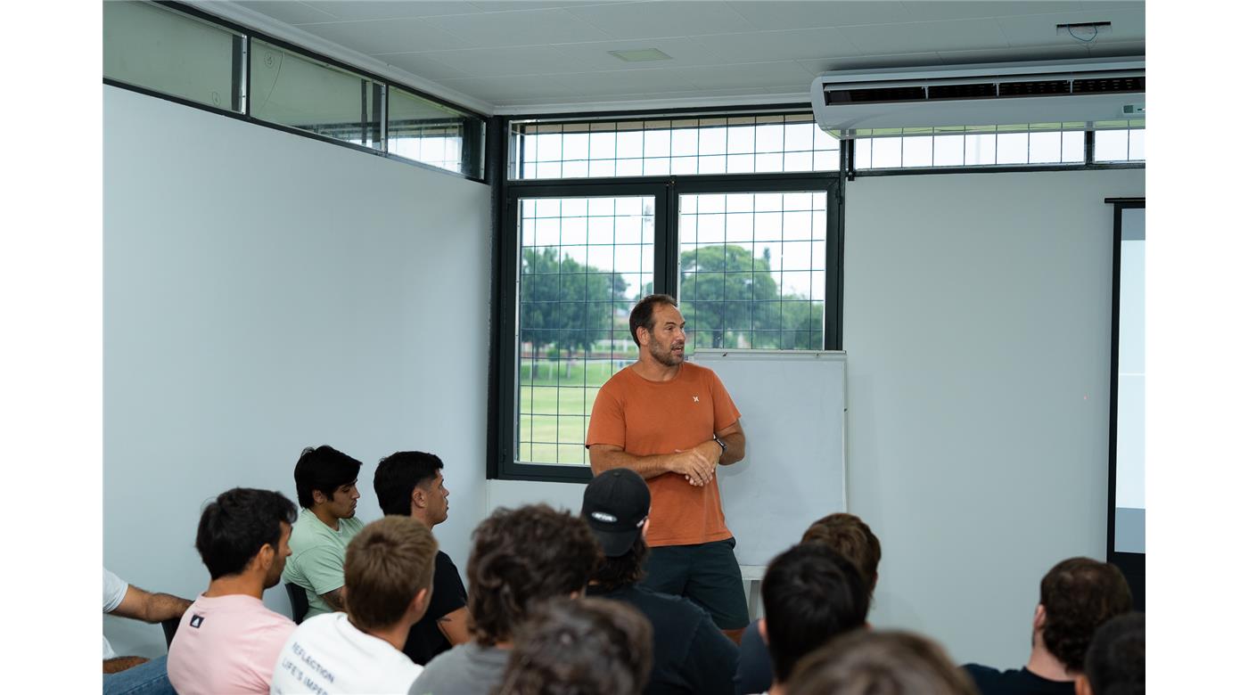 TARUCAS INICIÓ SU PREPARACIÓN Y HUBO UNA CHARLA DE BIENVENIDA EN EL PRIMER ENTRENAMIENTO OFICIAL DEL PLANTEL 