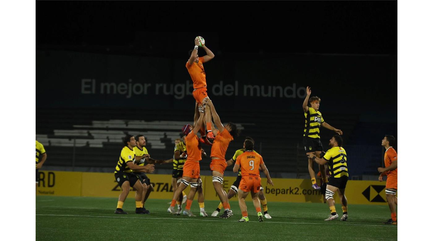 TARUCAS VENCIÓ AL CAMPEÓN PEÑAROL EN SU CASA Y POR AHORA ES EL PUNTERO